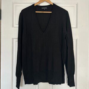 Universal Standard 100% Merino V Neck Sweater - Size XS